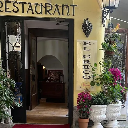 Terrasse Mit Parking In Zentrum *