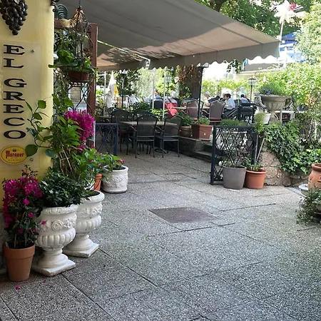 Terrasse Wohnungen Mit Parking In Zentrum Апартаменты