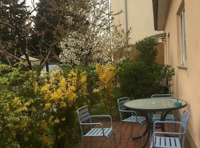 Апартаменты Terrasse Wohnungen Mit Parking In Zentrum